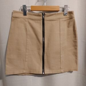 (3/$20) Forever 21 Women's Tan Mini Skirt with Front Zipper Size L